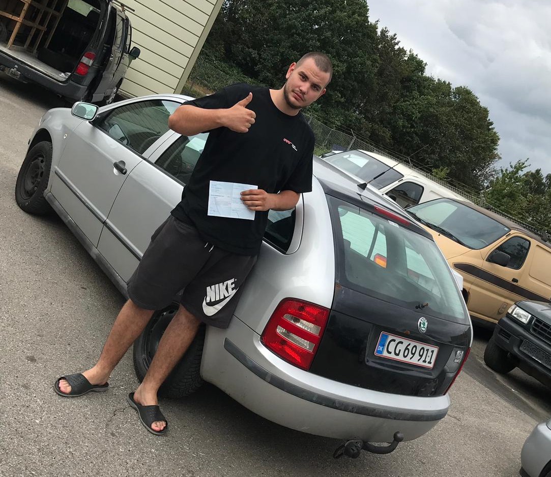 skrot bil skoda 2 (1)